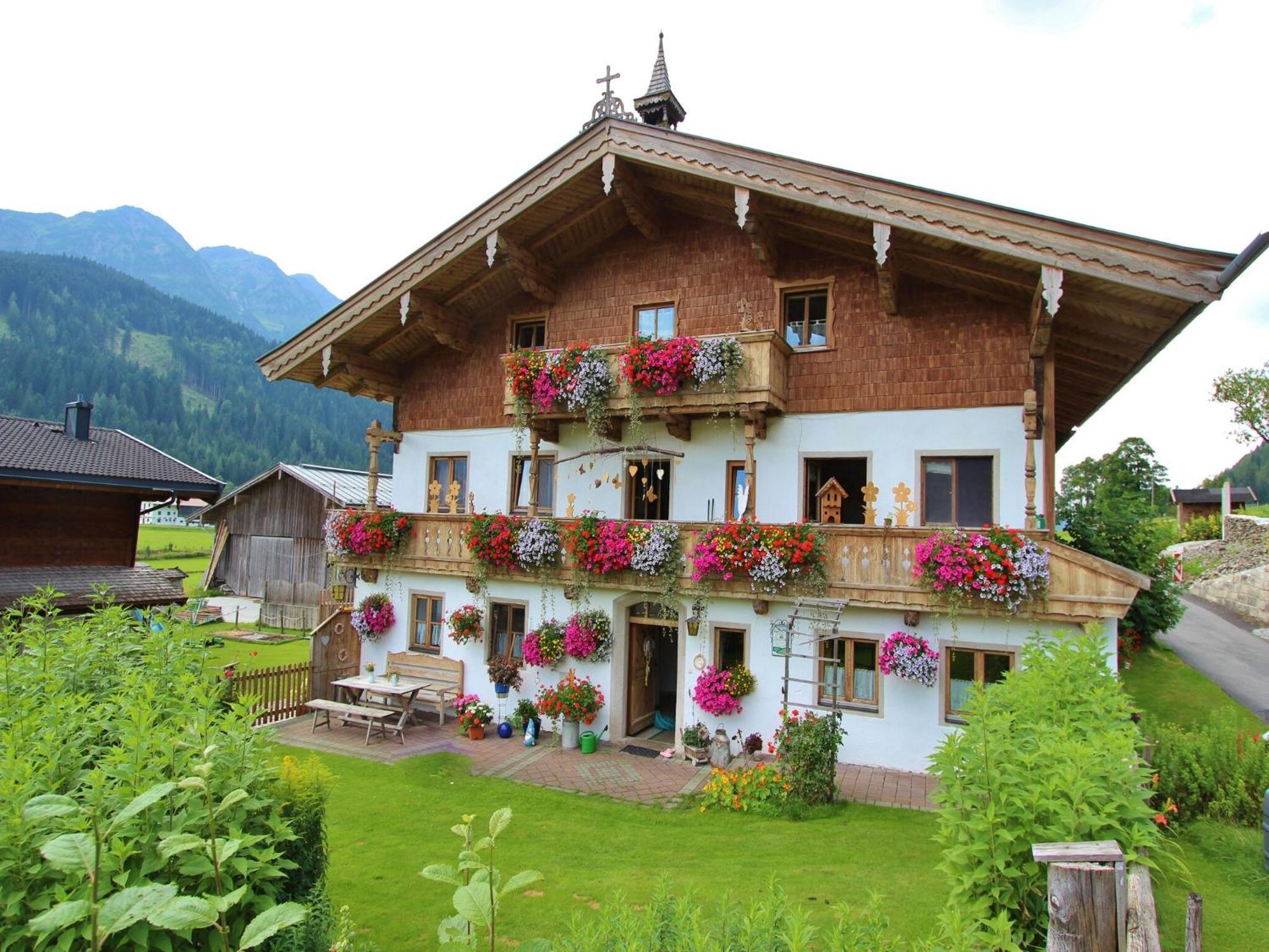 Cozy Feel Good Holiday Apartment In Leogang Exterior photo